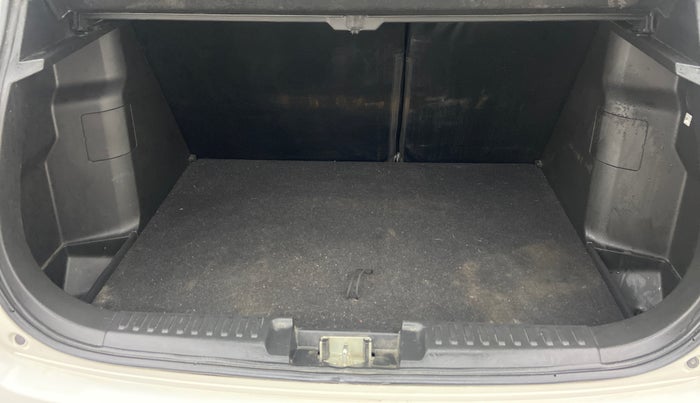 2021 Toyota URBAN CRUISER PREMIUM MT, Petrol, Manual, 22,783 km, Boot Inside