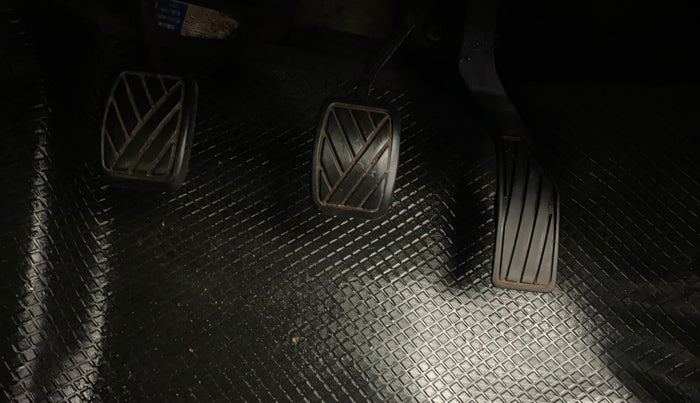 2016 Maruti Vitara Brezza VDI, Diesel, Manual, 1,01,543 km, Pedals