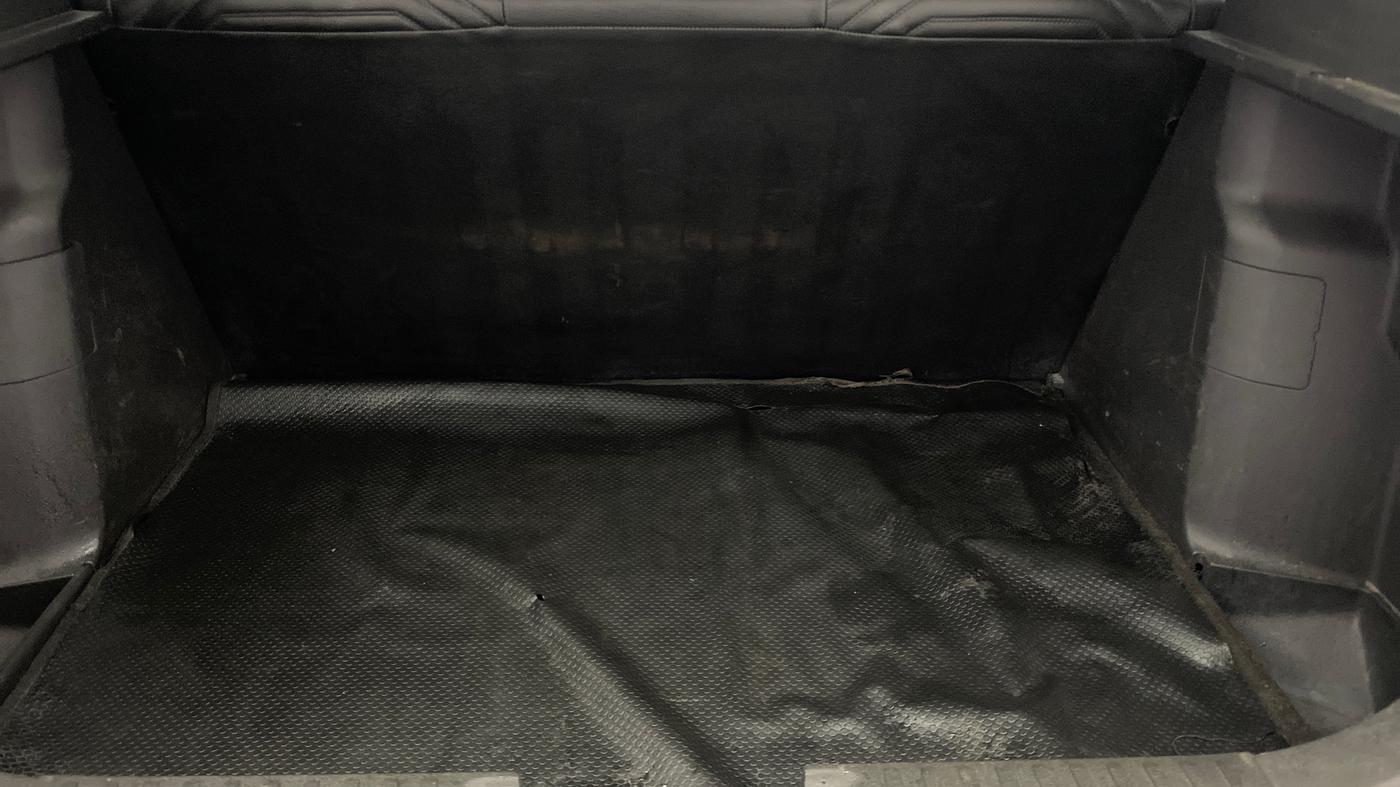 2016 Maruti Vitara Brezza VDI, Diesel, Manual, 1,01,560 km, Boot Inside