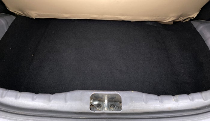 2018 Hyundai Eon ERA PLUS, Petrol, Manual, 21,004 km, Boot Inside