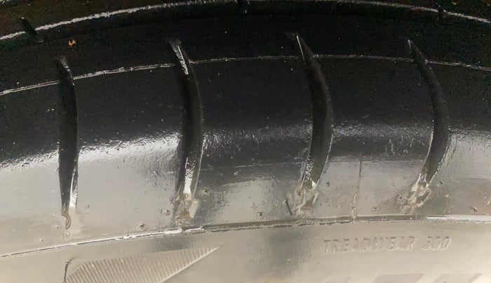 2014 Datsun Go T, Petrol, Manual, 47,056 km, Right Front Tyre Tread