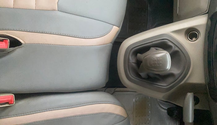 2014 Datsun Go T, Petrol, Manual, 47,056 km, Gear Lever
