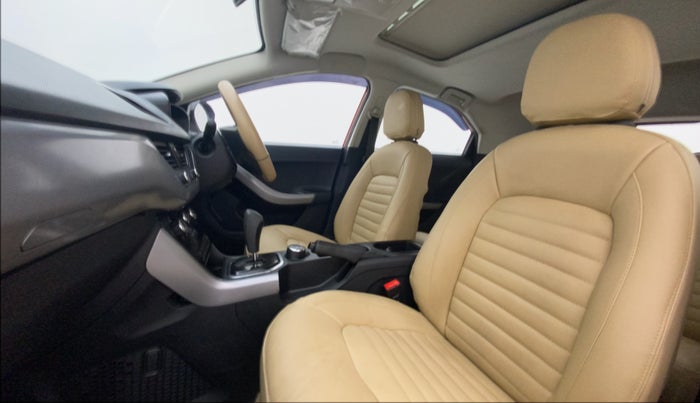 2020 Tata NEXON XMA SUNROOF DIESEL, Diesel, Automatic, 40,007 km, Right Side Front Door Cabin