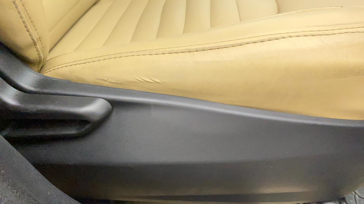 2020 Tata NEXON XMA SUNROOF DIESEL, Diesel, Automatic, 40,007 km, Driver Side Adjustment Panel