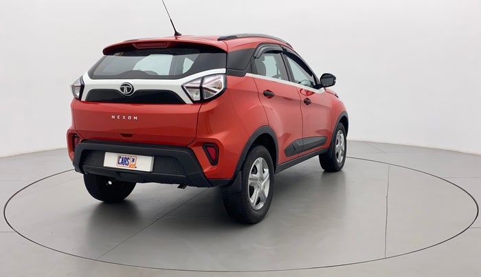 2020 Tata NEXON XMA SUNROOF DIESEL, Diesel, Automatic, 40,007 km, Right Back Diagonal