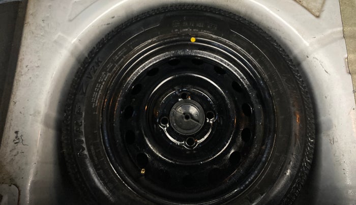 2016 Ford New Figo TITANIUM 1.2 PETROL MT, Petrol, Manual, 1,32,597 km, Spare Tyre