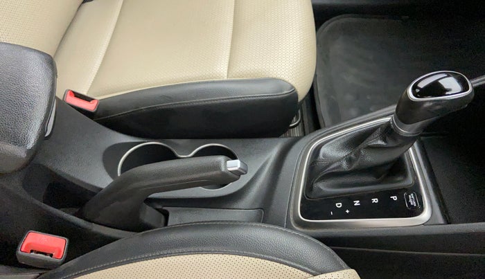 2018 Hyundai Verna 1.6 SX VTVT AT (O), Petrol, Automatic, 40,438 km, Gear Lever