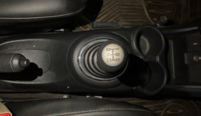 2017 Honda Amaze 1.2L I-VTEC S OPT, CNG, Manual, 84,727 km, Gear Lever