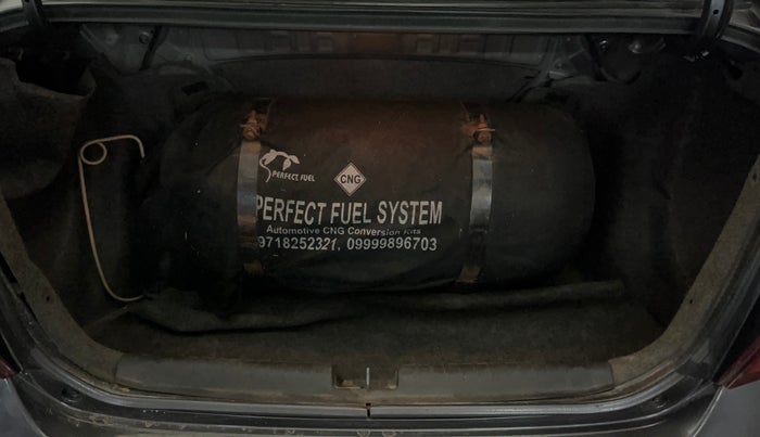 2017 Honda Amaze 1.2L I-VTEC S OPT, CNG, Manual, 84,727 km, Boot Inside