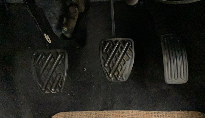 2017 Datsun Go ANNIVERSARY EDITION, Petrol, Manual, 44,793 km, Pedals