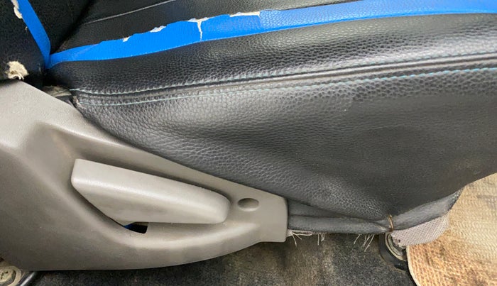 2017 Datsun Go ANNIVERSARY EDITION, Petrol, Manual, 44,793 km, Driver Side Adjustment Panel