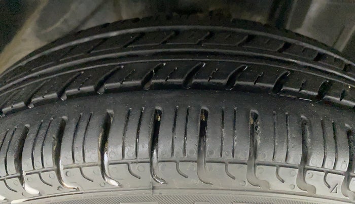 2017 Datsun Go ANNIVERSARY EDITION, Petrol, Manual, 44,793 km, Right Front Tyre Tread