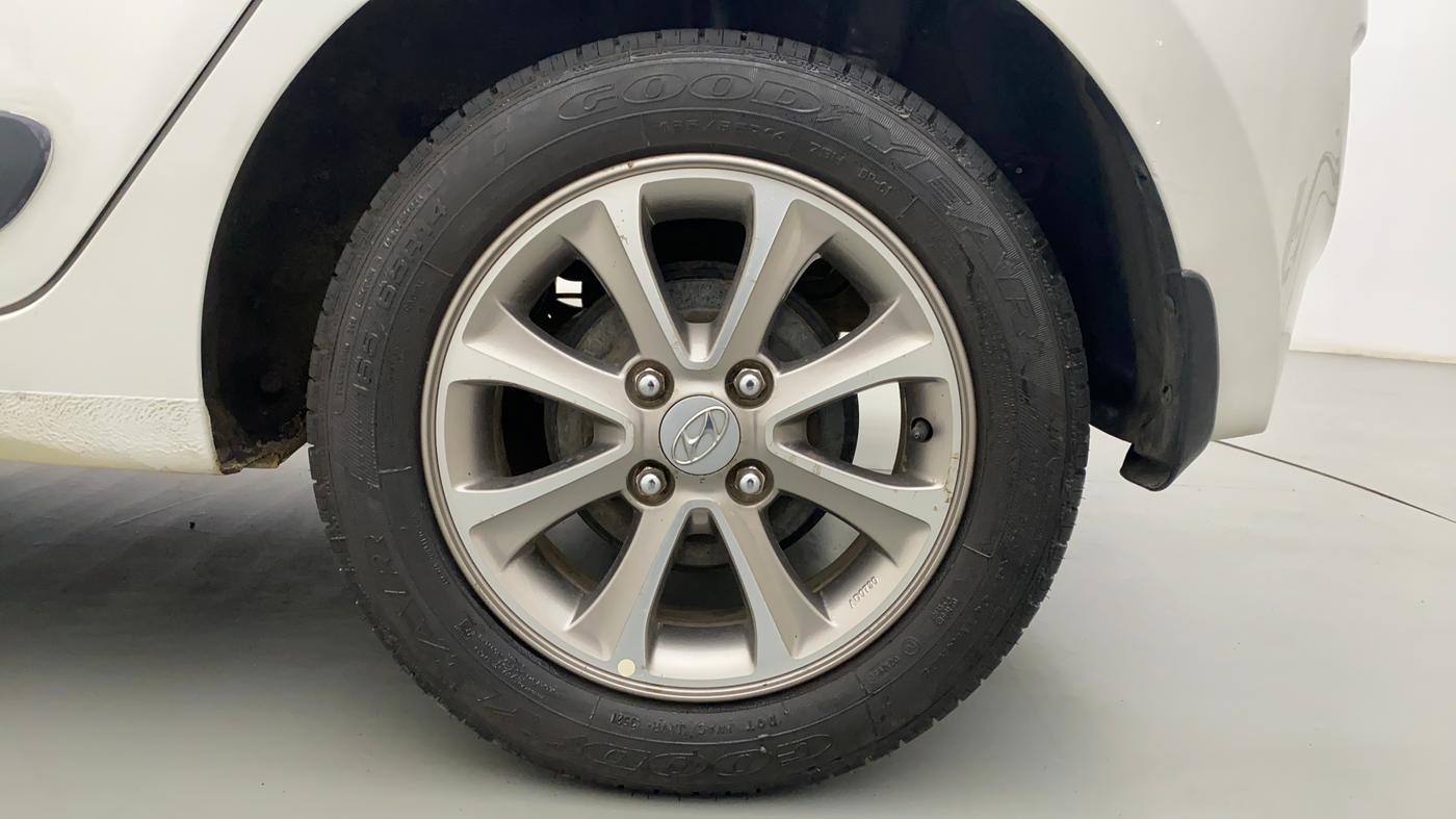 2016 Hyundai Grand i10 ASTA 1.2 KAPPA VTVT OPT, Petrol, Manual, 28,115 km, Left Rear Wheel