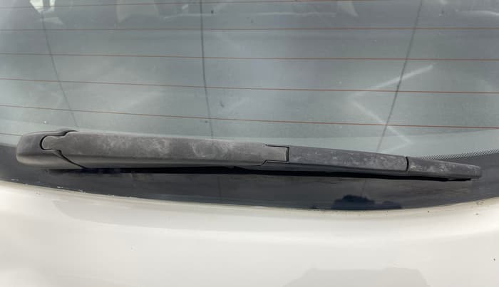 2016 Hyundai Elite i20 ASTA 1.2, Petrol, Manual, 1,20,522 km, Rear Wiper