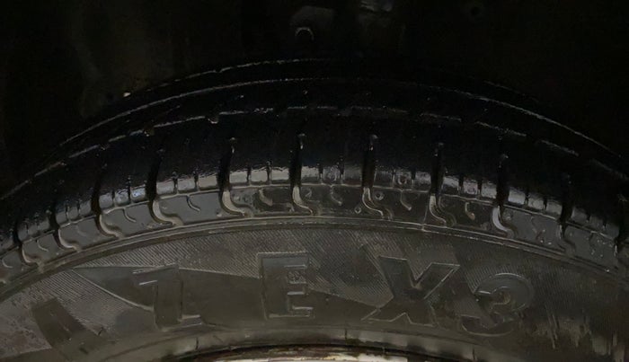 2019 Maruti New Wagon-R LXI CNG 1.0, CNG, Manual, 72,863 km, Left Front Tyre Tread