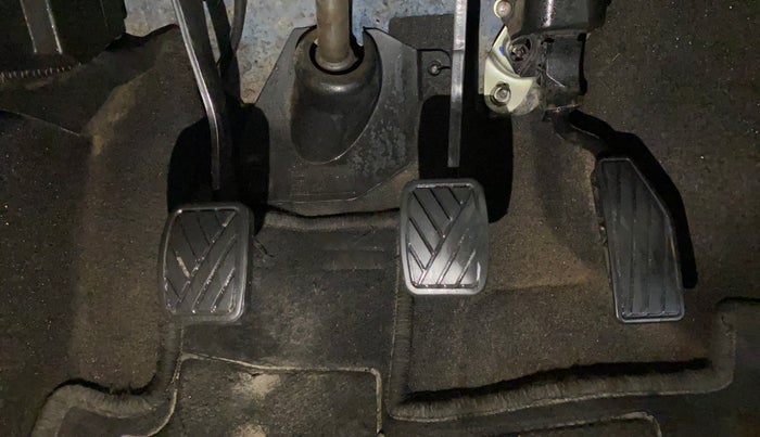 2019 Maruti New Wagon-R LXI CNG 1.0, CNG, Manual, 72,863 km, Pedals