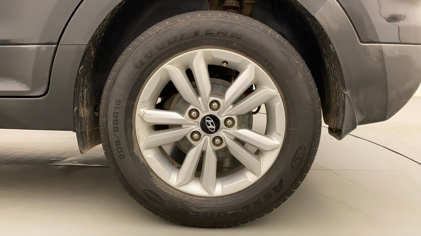 2016 Hyundai Creta SX PLUS 1.6 PETROL, Petrol, Manual, 1,13,503 km, Left Rear Wheel