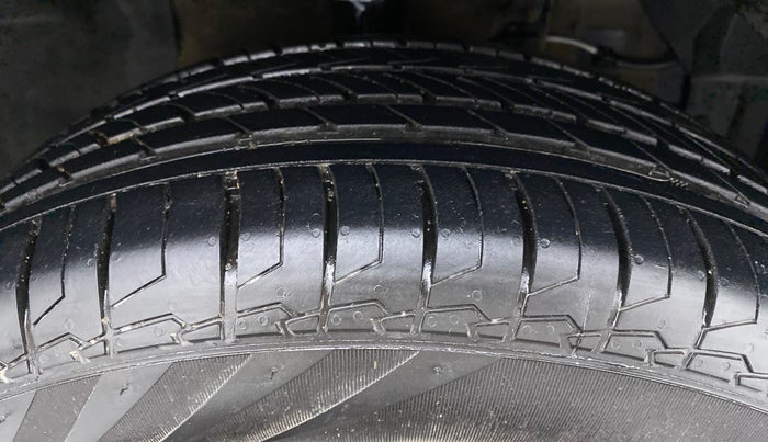 2021 Maruti S Cross ZETA AT 1.5 SHVS, Petrol, Automatic, 10,347 km, Right Front Tyre Tread