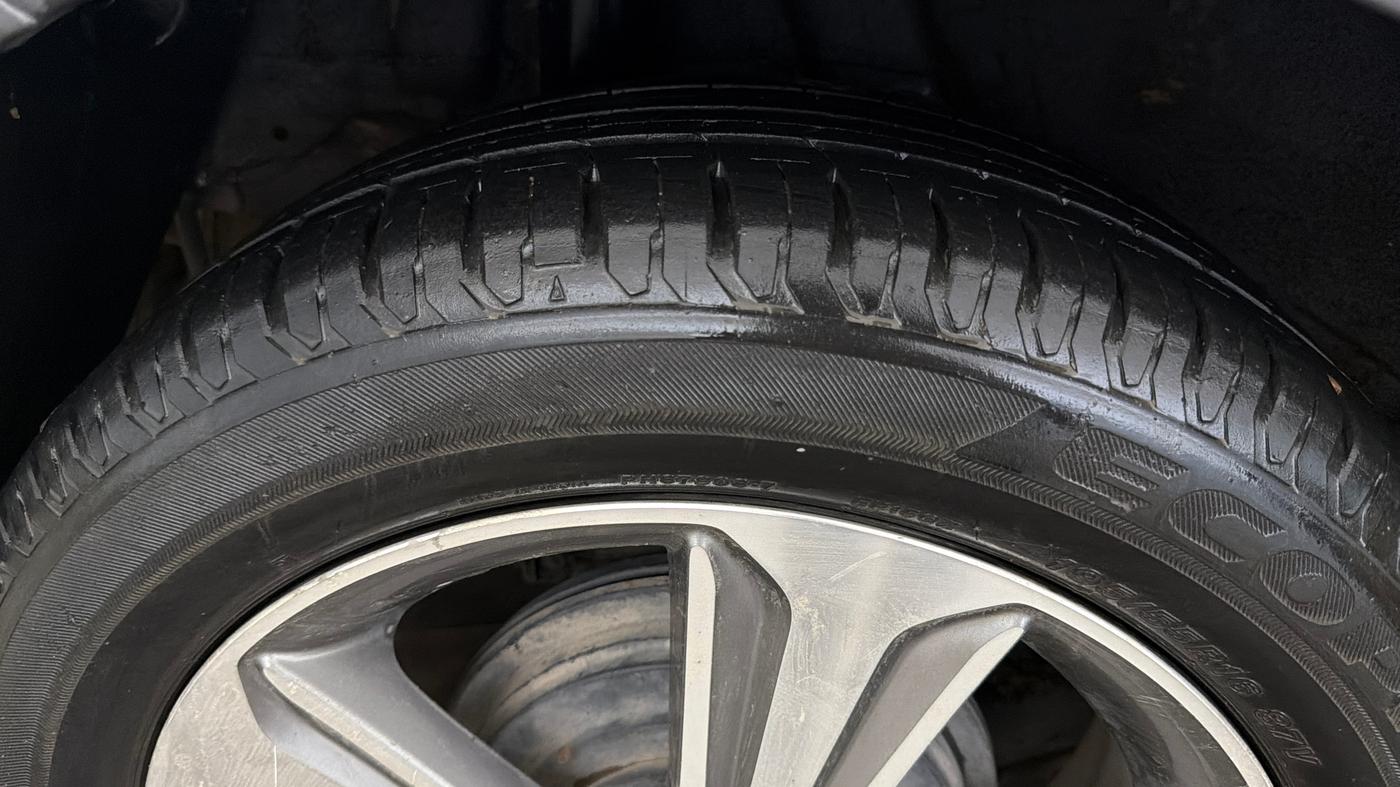 2018 Hyundai Verna 1.6 VTVT SX (O) AT, Petrol, Automatic, 25,621 km, Right Rear Tyre Tread