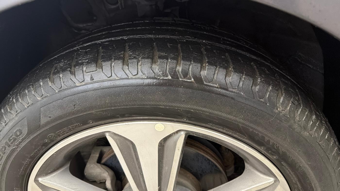 2018 Hyundai Verna 1.6 VTVT SX (O) AT, Petrol, Automatic, 25,621 km, Left Front Tyre Tread