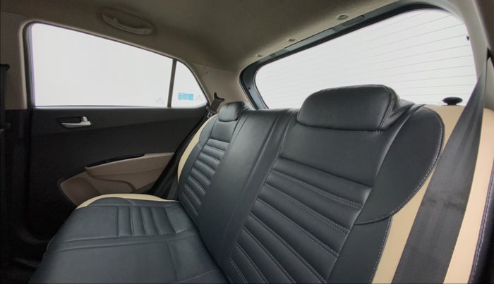 2019 Hyundai Grand i10 SPORTZ 1.2 KAPPA VTVT, Petrol, Manual, 87,189 km, Right Side Rear Door Cabin