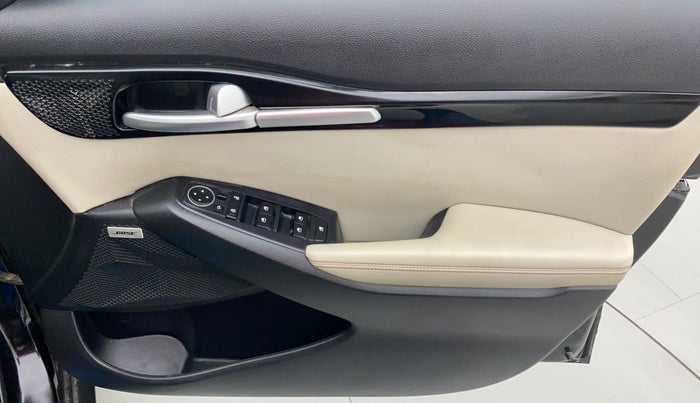 2020 KIA SELTOS GTX + AT PETROL, Petrol, Automatic, 28,506 km, Driver Side Door Panels Control