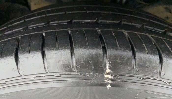 2020 KIA SELTOS GTX + AT PETROL, Petrol, Automatic, 28,506 km, Left Front Tyre Tread