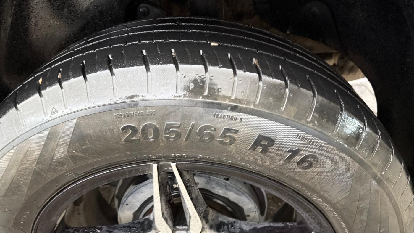 2021 Hyundai Creta S 1.5 PETROL, Petrol, Manual, 23,129 km, Left Rear Tyre Tread
