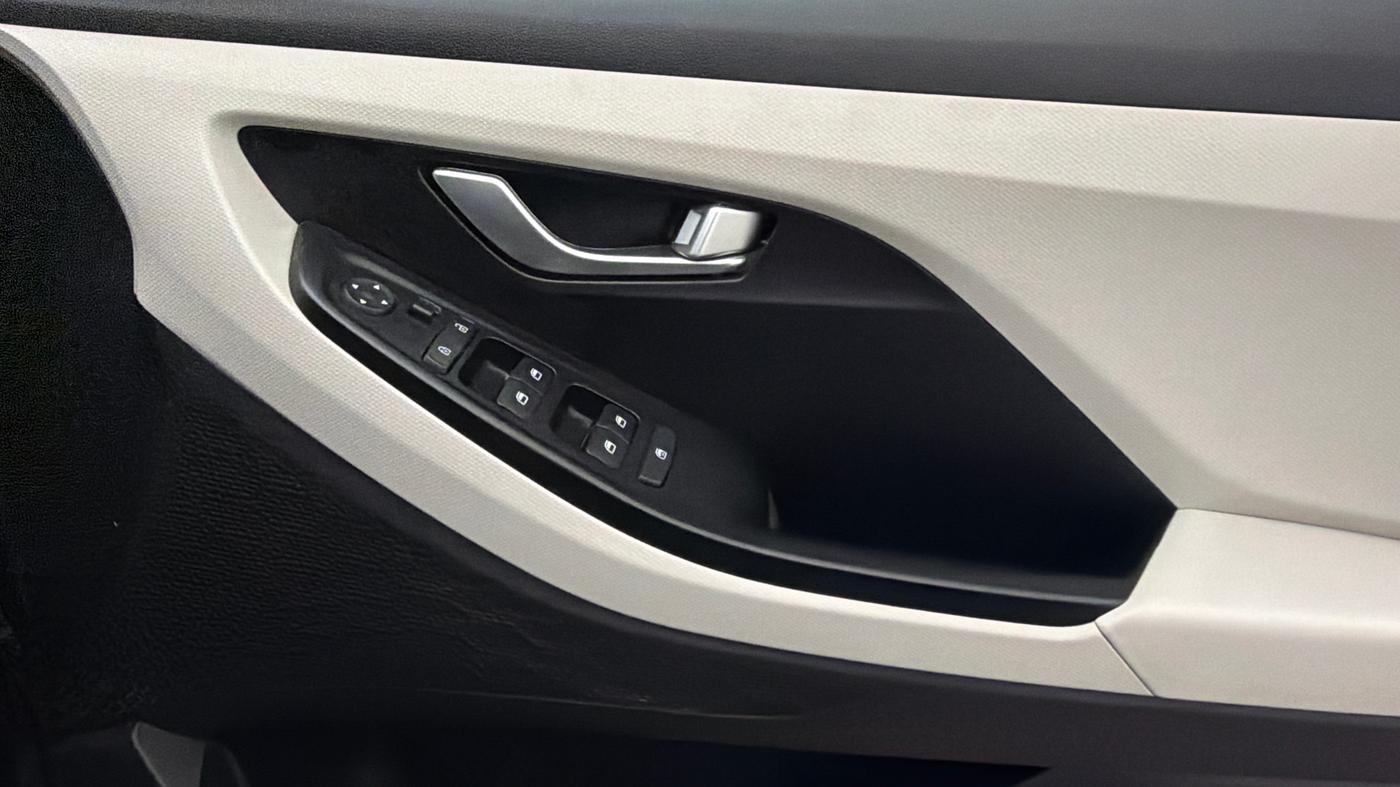 2021 Hyundai Creta S 1.5 PETROL, Petrol, Manual, 23,129 km, Driver Side Door Panels Control