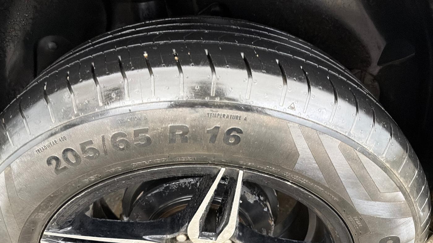 2021 Hyundai Creta S 1.5 PETROL, Petrol, Manual, 23,129 km, Right Rear Tyre Tread