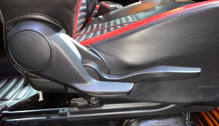 2018 Maruti Baleno ALPHA PETROL 1.2, Petrol, Manual, 35,468 km, Driver Side Adjustment Panel