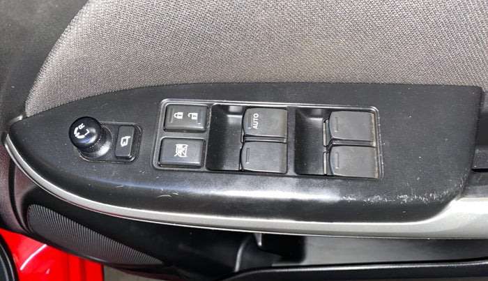 2018 Maruti Baleno ALPHA PETROL 1.2, Petrol, Manual, 35,468 km, Driver Side Door Panels Control