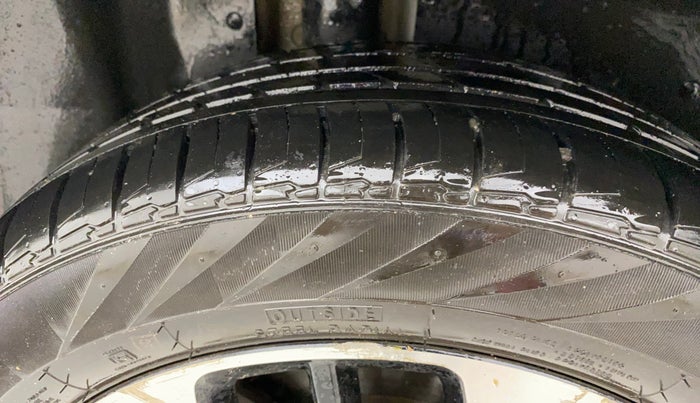 2021 MG HECTOR SHARP 1.5 PETROL CVT, Petrol, Automatic, 63,535 km, Right Rear Tyre Tread