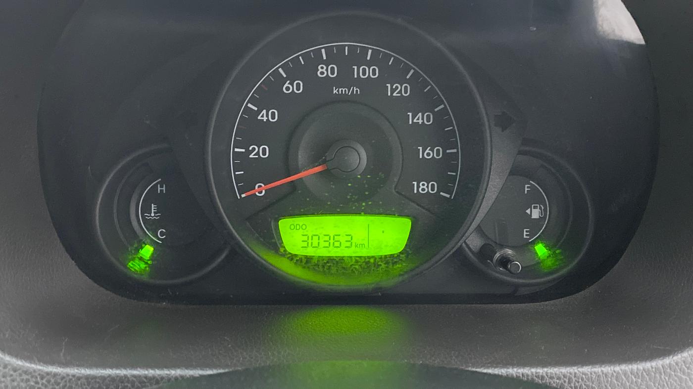 2016 Hyundai Eon ERA +, Petrol, Manual, 30,363 km, Odometer Image