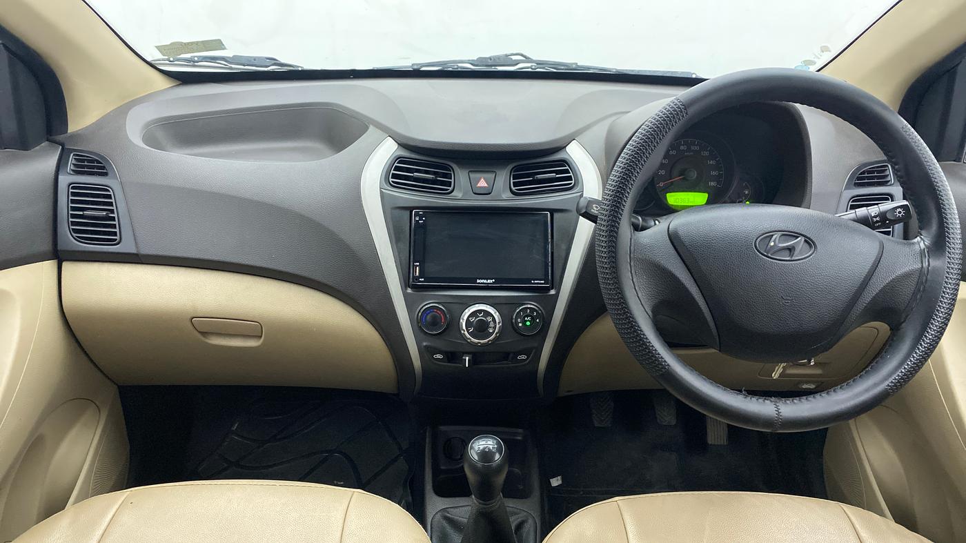 2016 Hyundai Eon ERA +, Petrol, Manual, 30,363 km, Dashboard