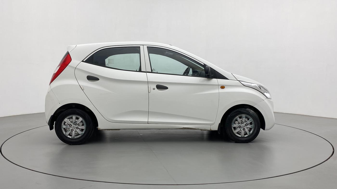 2016 Hyundai Eon ERA +, Petrol, Manual, 30,363 km, Right Side View