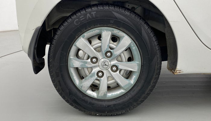 2016 Hyundai Eon ERA +, Petrol, Manual, 30,363 km, Right Rear Wheel