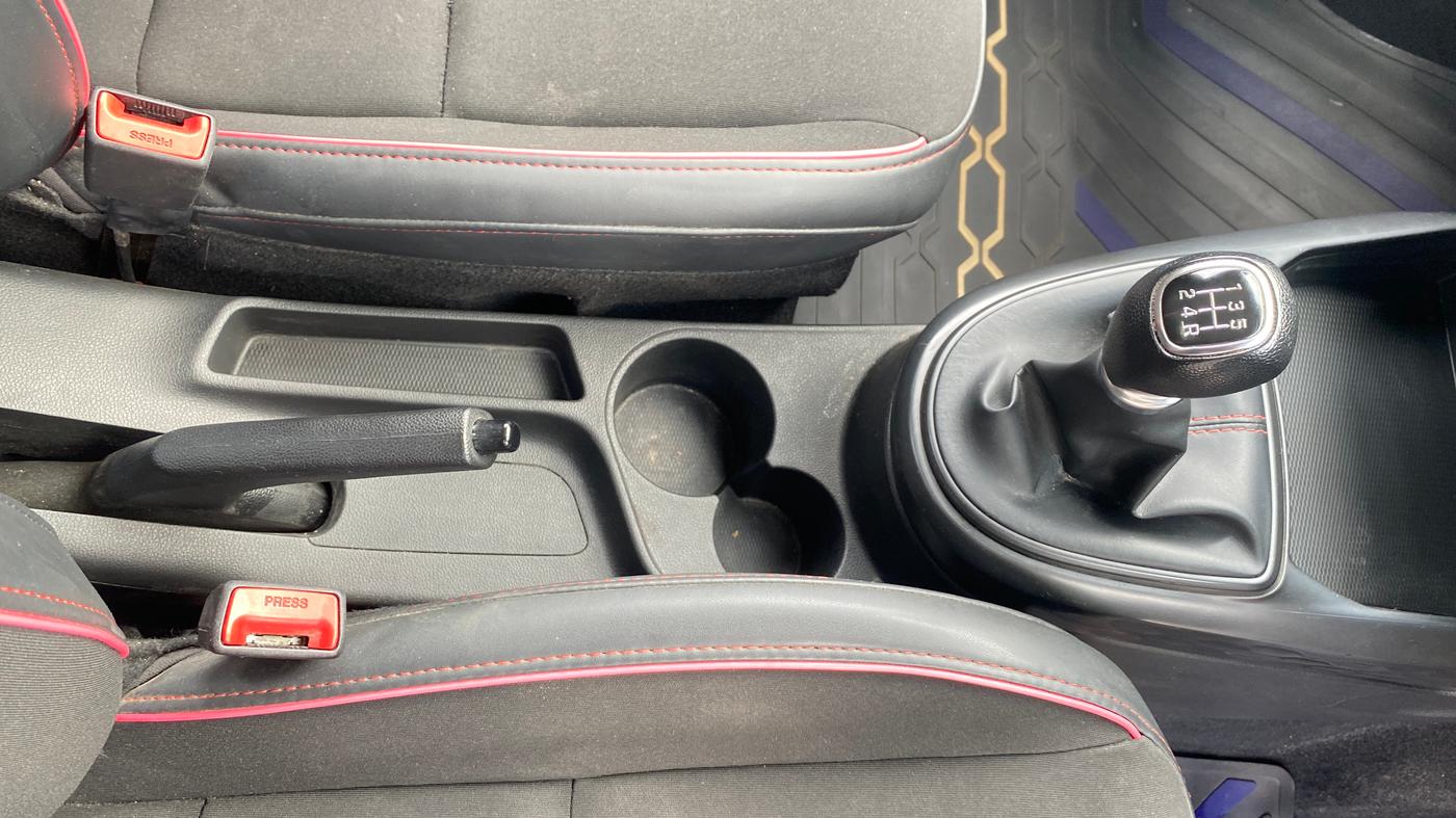 2023 Hyundai GRAND I10 NIOS SPORTZ 1.2 KAPPA VTVT DUAL TONE, Petrol, Manual, 34,645 km, Gear Lever