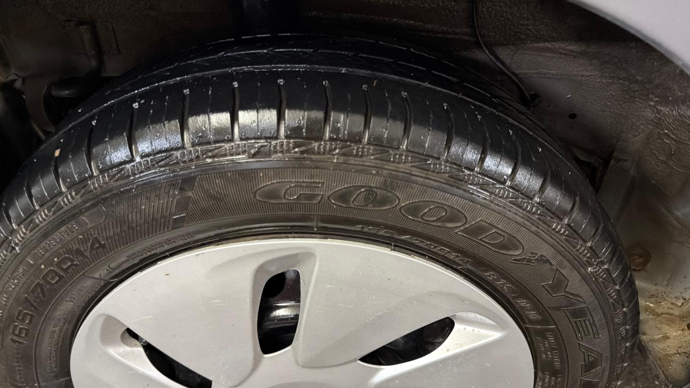 2019 Maruti Celerio ZXI, Petrol, Manual, 27,509 km, Right Rear Tyre Tread