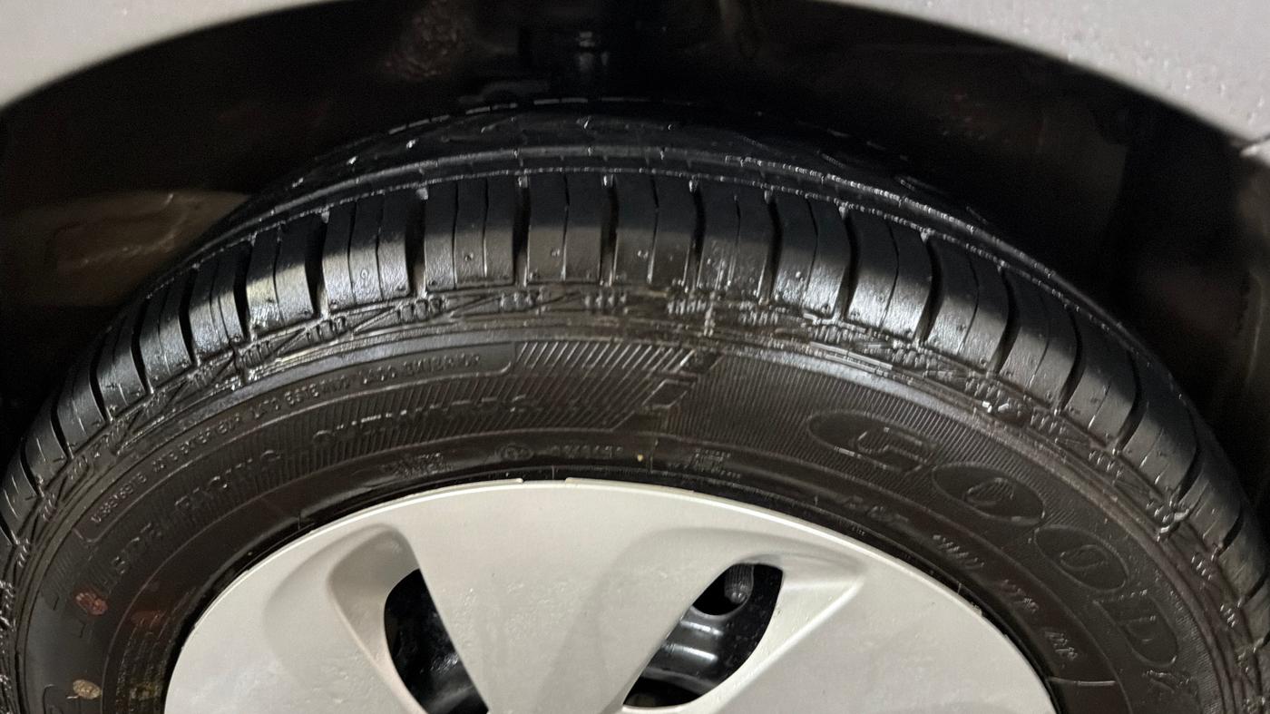 2019 Maruti Celerio ZXI, Petrol, Manual, 27,509 km, Right Front Tyre Tread