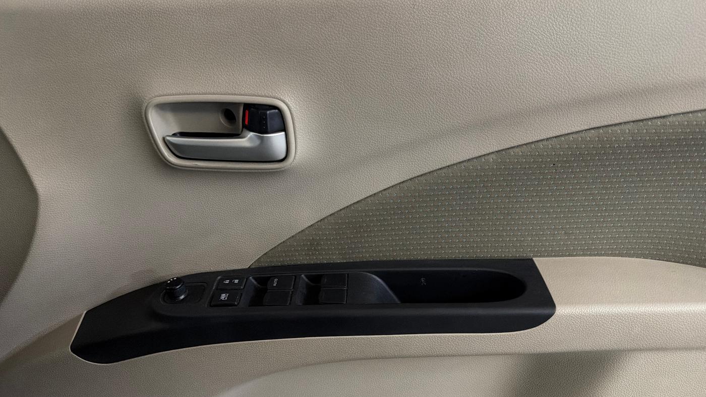 2019 Maruti Celerio ZXI, Petrol, Manual, 27,509 km, Driver Side Door Panels Control