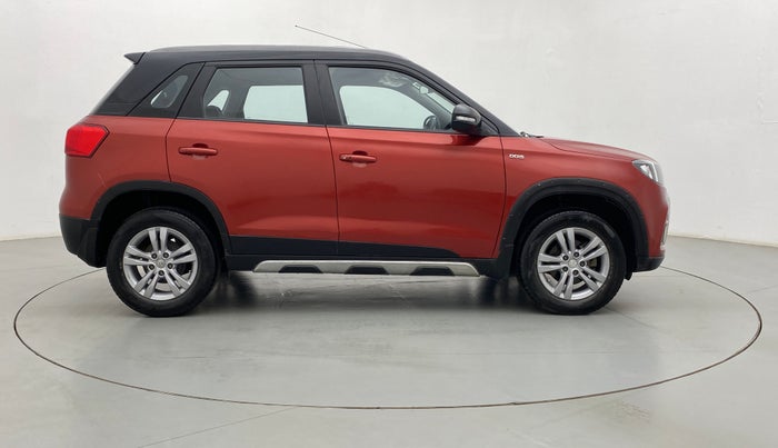 2017 Maruti Vitara Brezza ZDI PLUS DUAL TONE, Diesel, Manual, 94,163 km, Right Side View