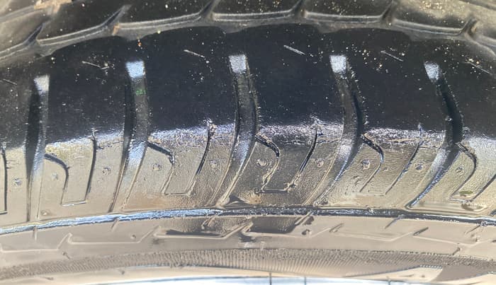 2018 Datsun Go Plus T, Petrol, Manual, 29,975 km, Right Rear Tyre Tread