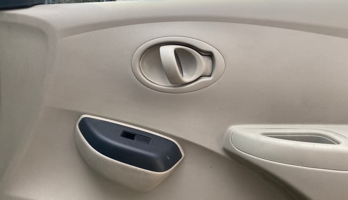 2018 Datsun Go Plus T, Petrol, Manual, 29,975 km, Driver Side Door Panels Control