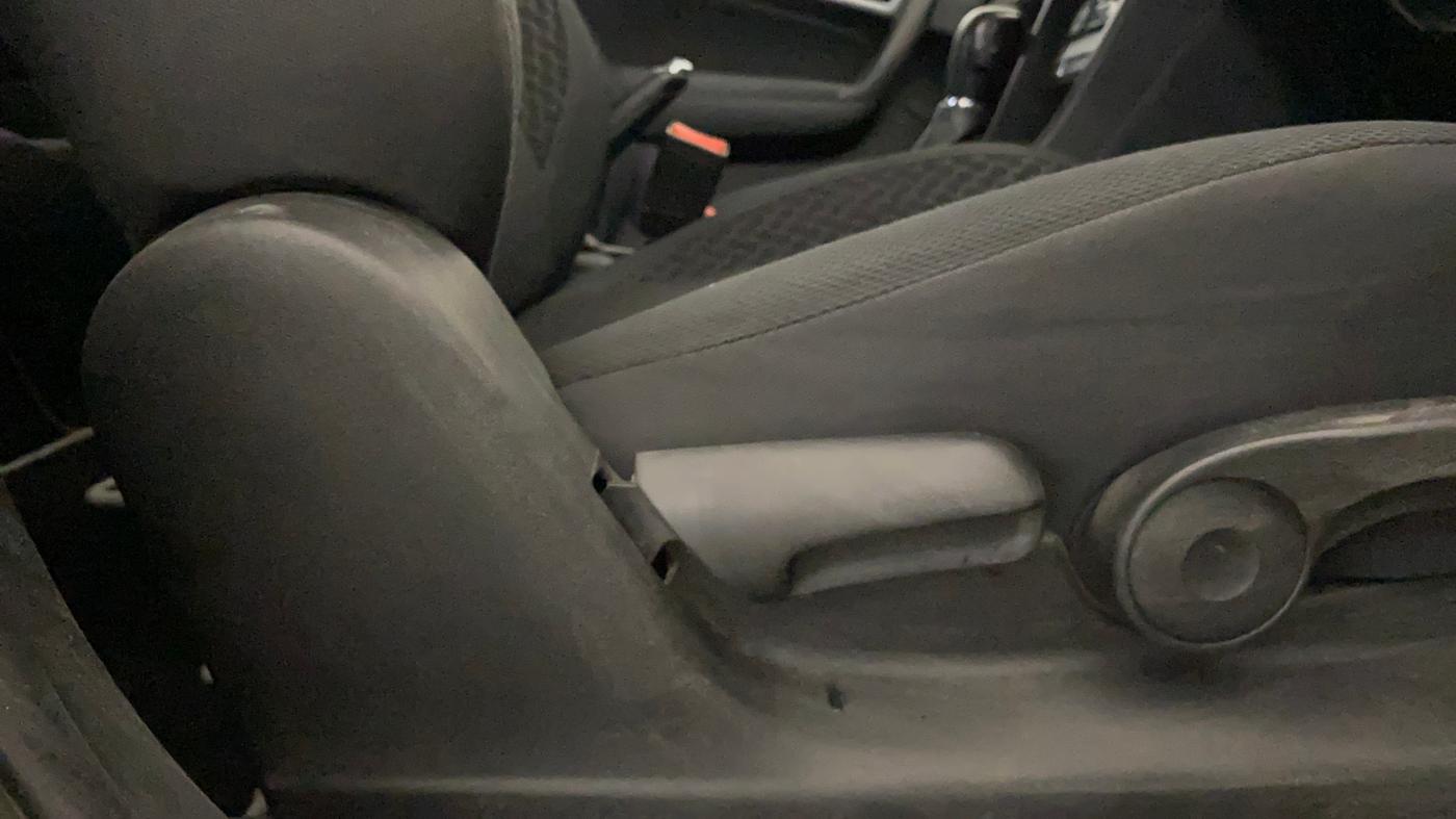 2021 Maruti Vitara Brezza ZXI PLUS AT SHVS, Petrol, Automatic, 81,216 km, Driver Side Adjustment Panel