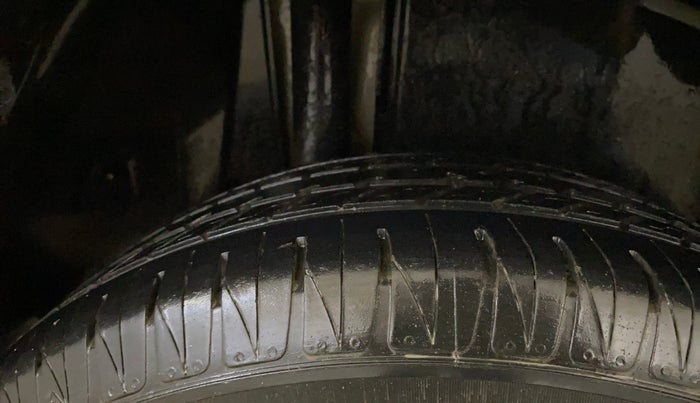 2021 Maruti Vitara Brezza ZXI PLUS AT SHVS, Petrol, Automatic, 81,216 km, Right Rear Tyre Tread