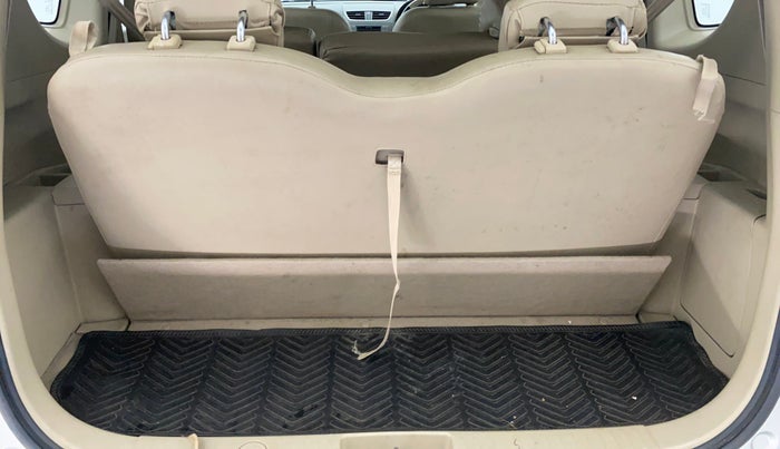 2015 Maruti Ertiga ZXI, Petrol, Manual, 54,038 km, Boot Inside