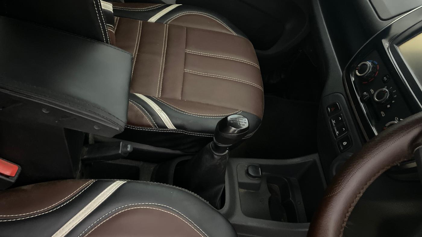 2016 Renault Kwid RXT 0.8, Petrol, Manual, 52,726 km, Gear Lever