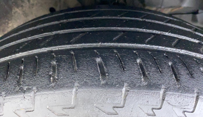 2017 Honda WR-V 1.2 i-VTEC VX MT, Petrol, Manual, 68,354 km, Right Front Tyre Tread