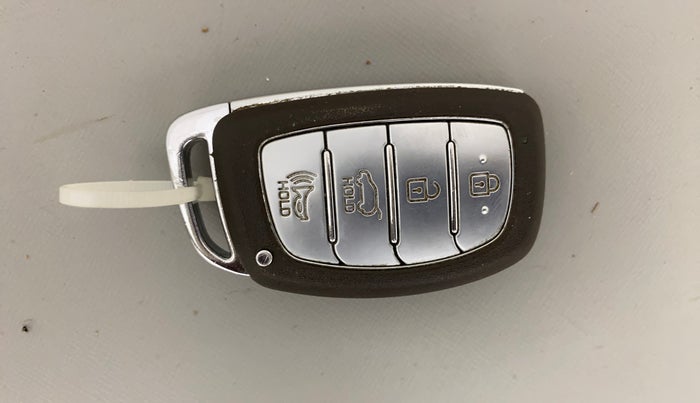 2019 Hyundai VENUE SX PLUS 1.0 TURBO DCT, Petrol, Automatic, 66,663 km, Key Close Up